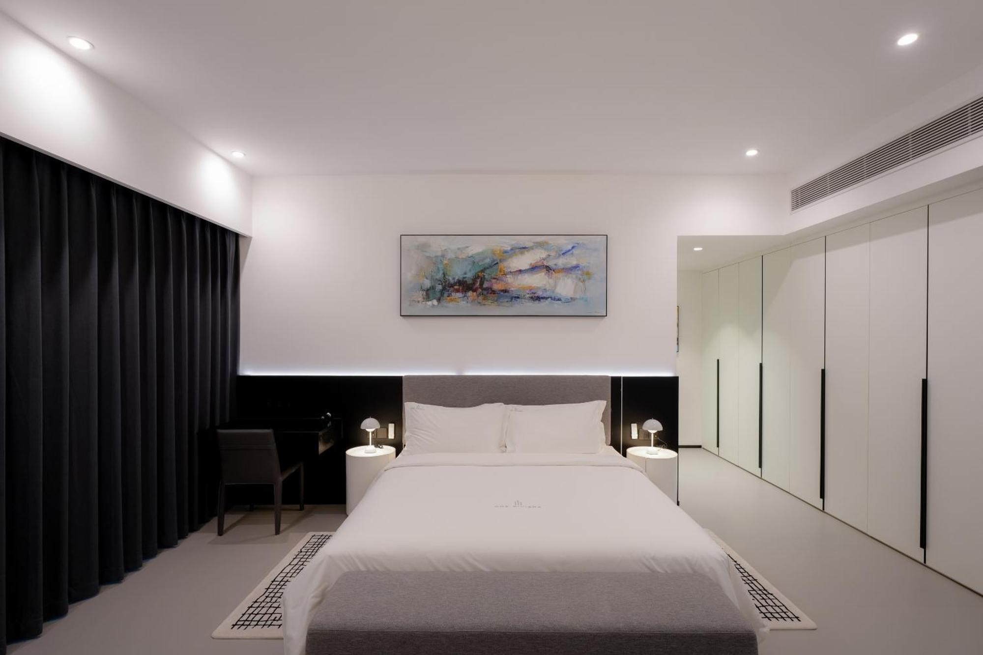 One Riviera Hotel And Residences Ban Souanmone Екстер'єр фото