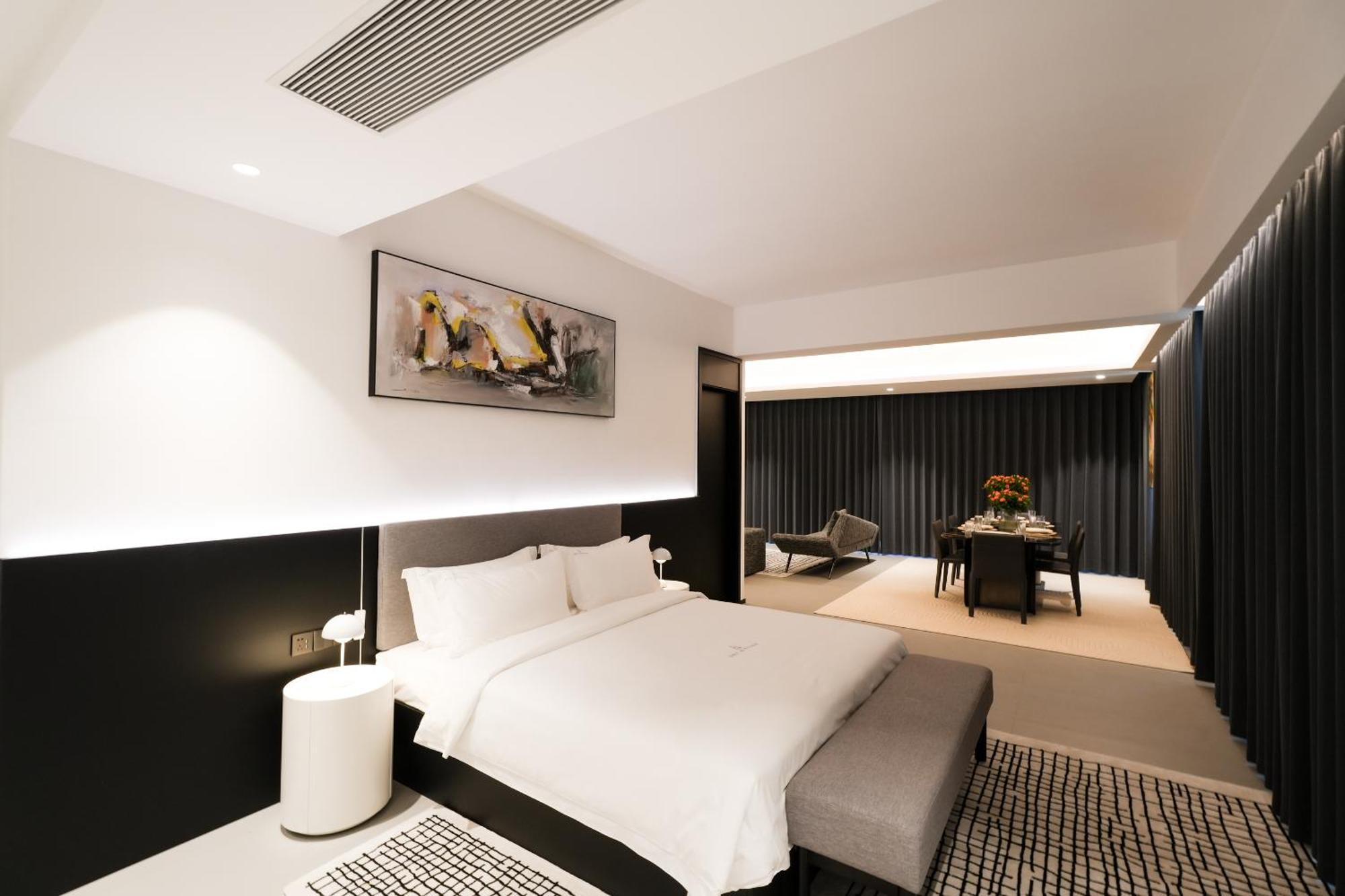 One Riviera Hotel And Residences Ban Souanmone Екстер'єр фото