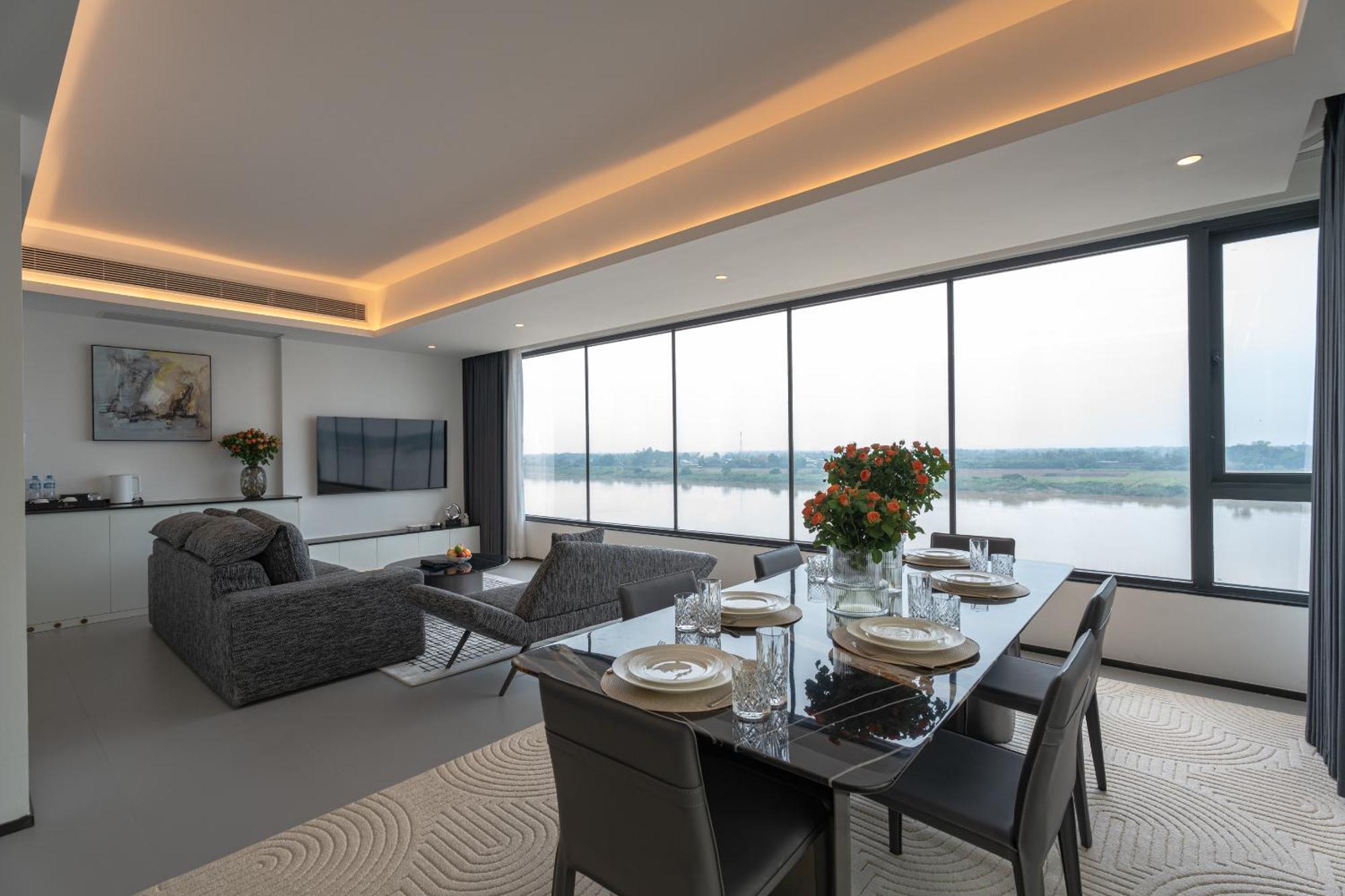 One Riviera Hotel And Residences Ban Souanmone Екстер'єр фото