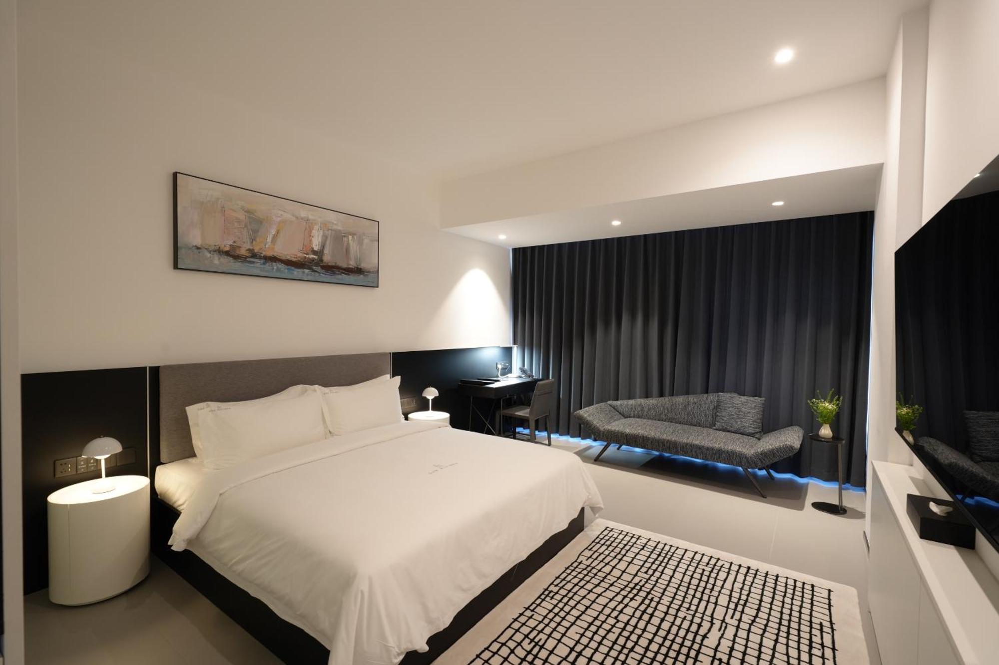 One Riviera Hotel And Residences Ban Souanmone Екстер'єр фото