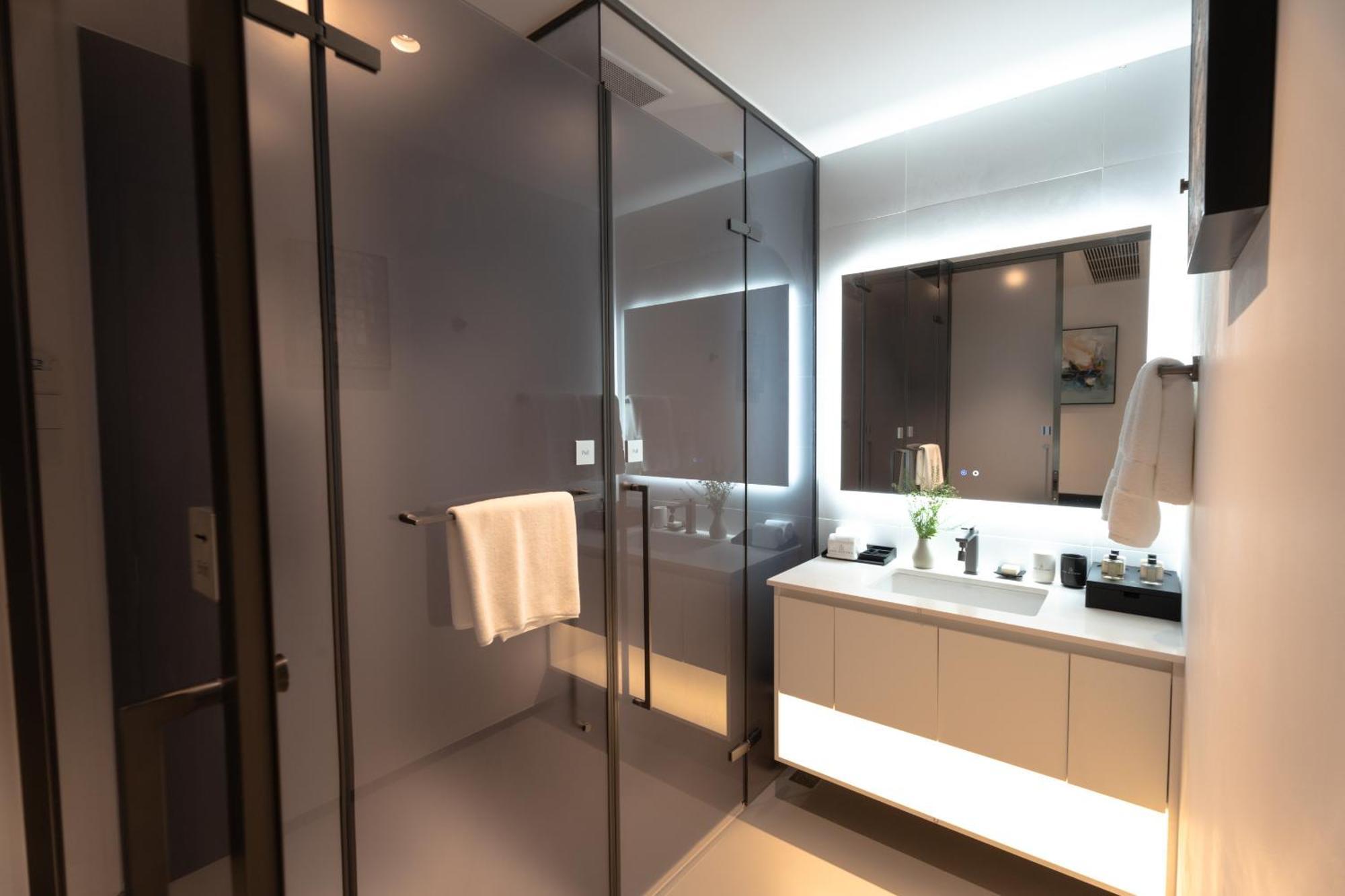 One Riviera Hotel And Residences Ban Souanmone Екстер'єр фото