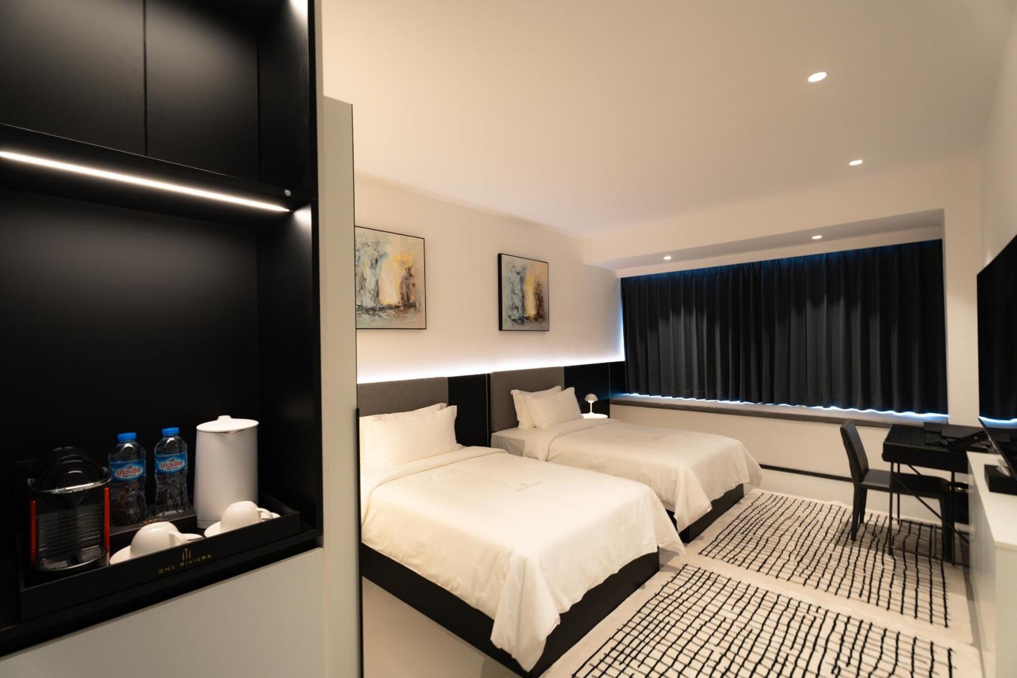 One Riviera Hotel And Residences Ban Souanmone Екстер'єр фото